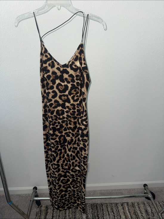 Dresses & Skirts - Leopard Print bodycon Dress — Tan & Black Strappy Maxi